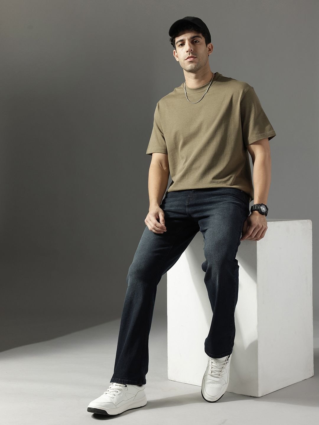 Regular Straight Leg Jeans - Dark Blue - Image 2